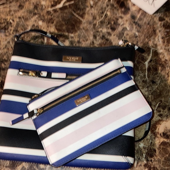 - ♠️2PC Kate Spade CROSSBODY BAG &!WRISTLET🖤 - Picture 11 of 11